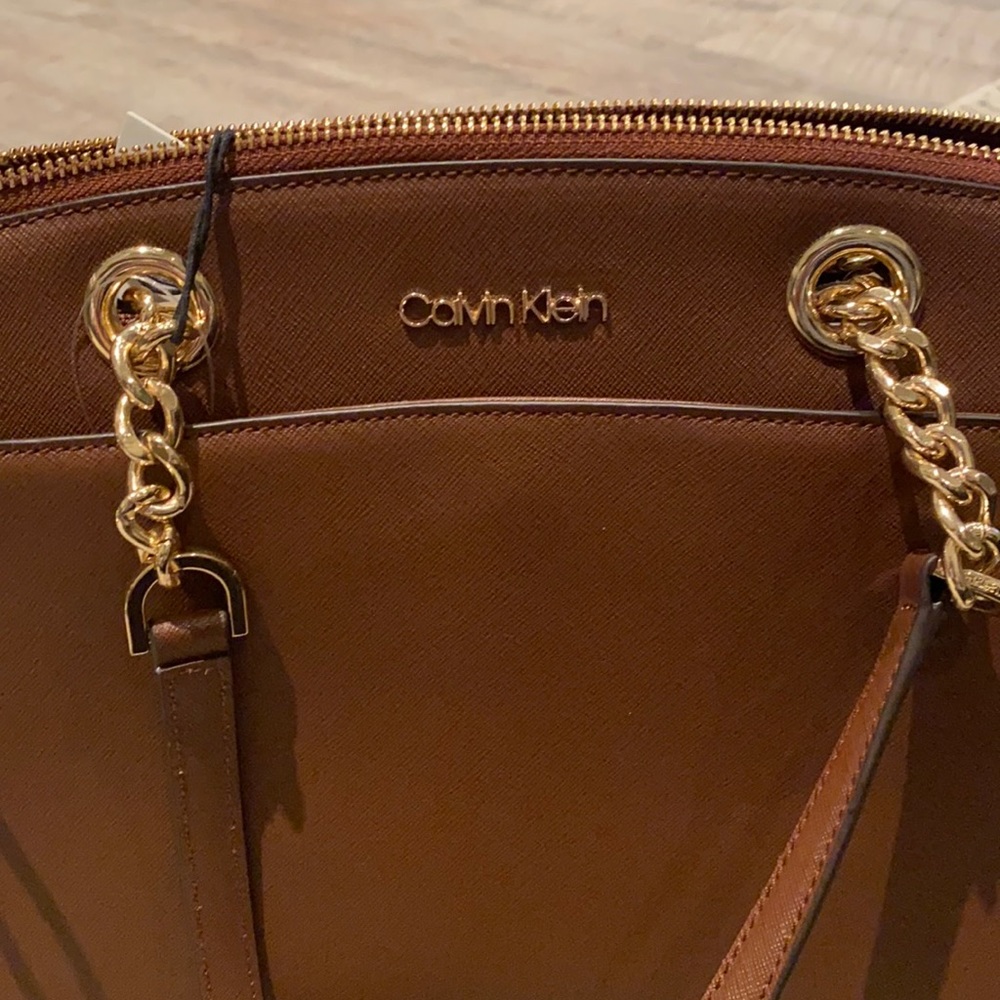 Calvin Klein Brown leather Hayden Bag~ NWT - Picture 2 of 7